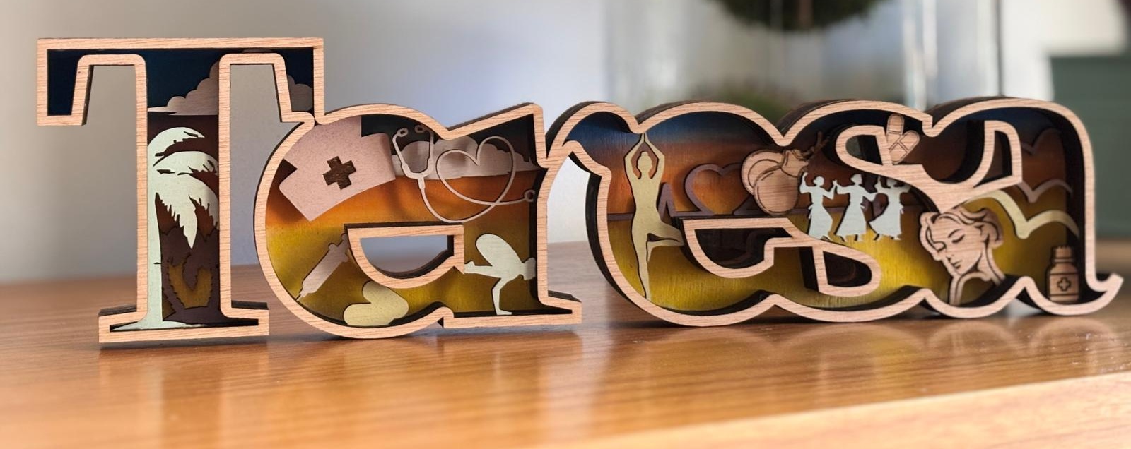 Nombre completo personalizado Teresa en madera multicapa 7 capas pintado a mano